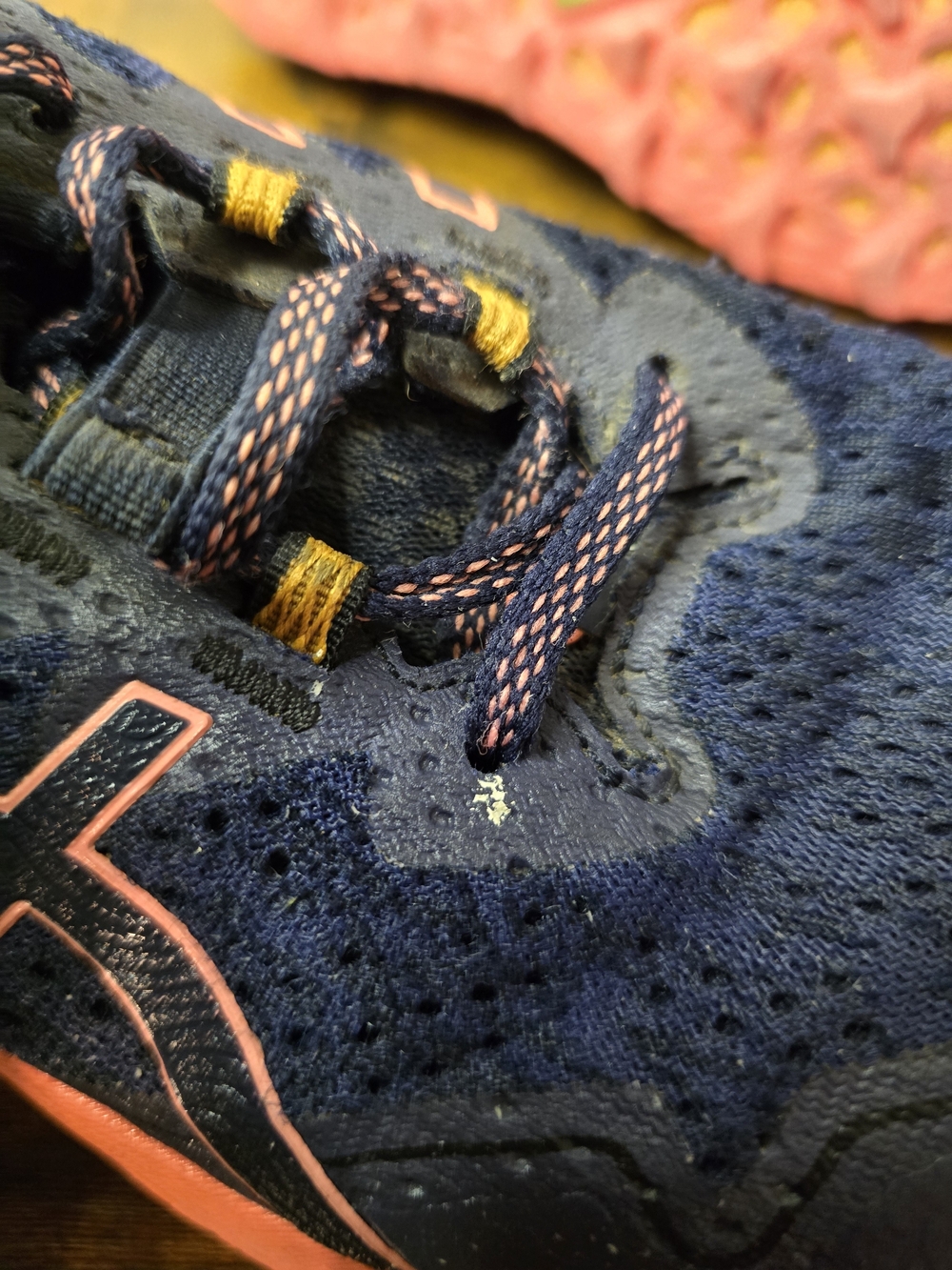 ​ASICS Trabuco Max 2 Women's Size 8 Trail Running Shoes Navy Orange 1012B426 - Picture 8 of 8